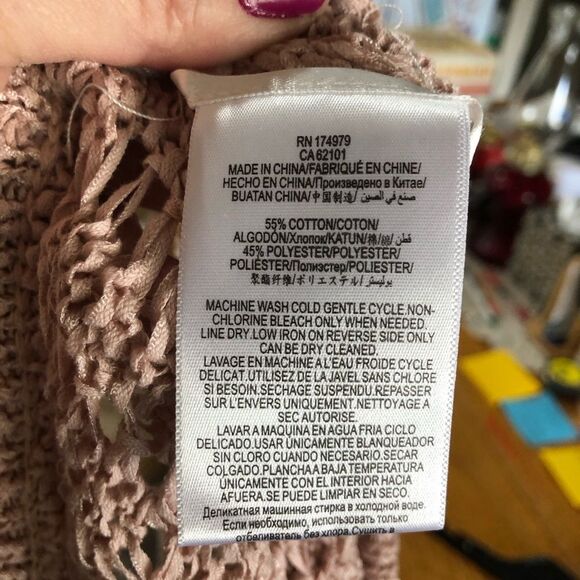 BCBGMAXAZRIA Romantic Crochet Open-Knit Crew Neck Pullover Sweater Pink - XS - Picture 10 of 12